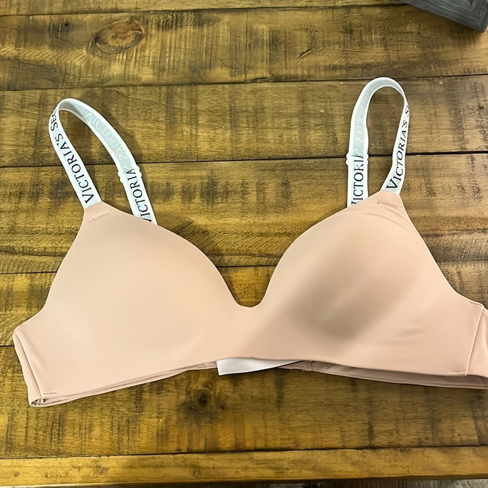 Brand new Victoria’s Secret bra